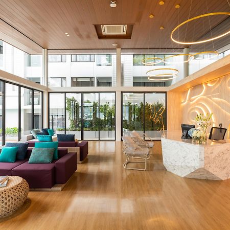 Liv Hotel Phuket Patong Beachfront Exterior foto